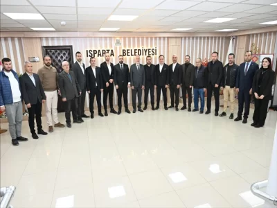 Isparta Müteahhitler Birliği Olarak, Yönetim Kurulu Üyelerimizle Birlikte Isparta Belediye Başkanı Sn. Şükrü Başdeğirmen’i Makamında Ziyaret Ettik. 